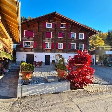 Chesa Prema Bed & Breakfast - Restaurant Disentis Buitenkant foto
