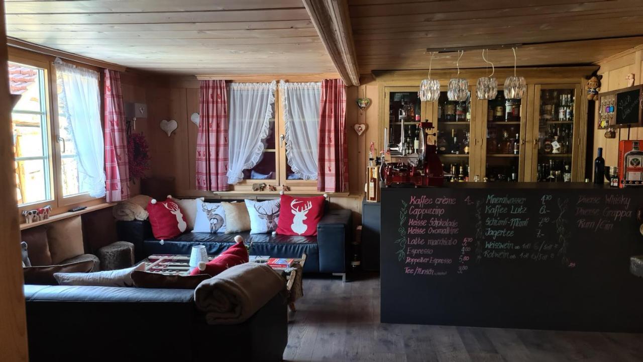 Chesa Prema Bed & Breakfast - Restaurant Disentis Buitenkant foto