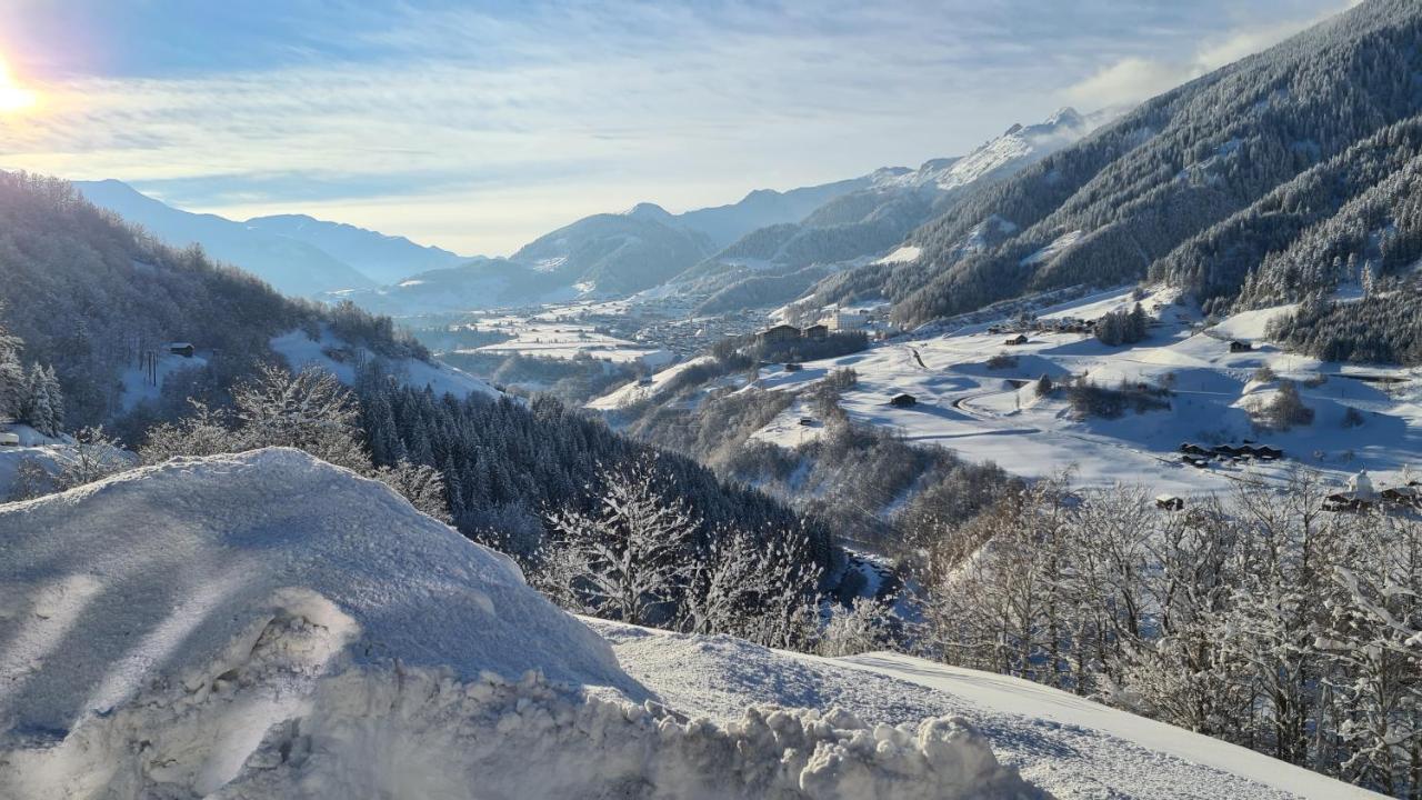 Chesa Prema Bed & Breakfast - Restaurant Disentis Buitenkant foto