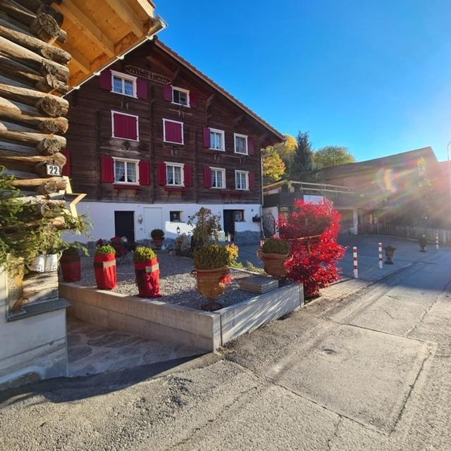 Chesa Prema Bed & Breakfast - Restaurant Disentis Buitenkant foto