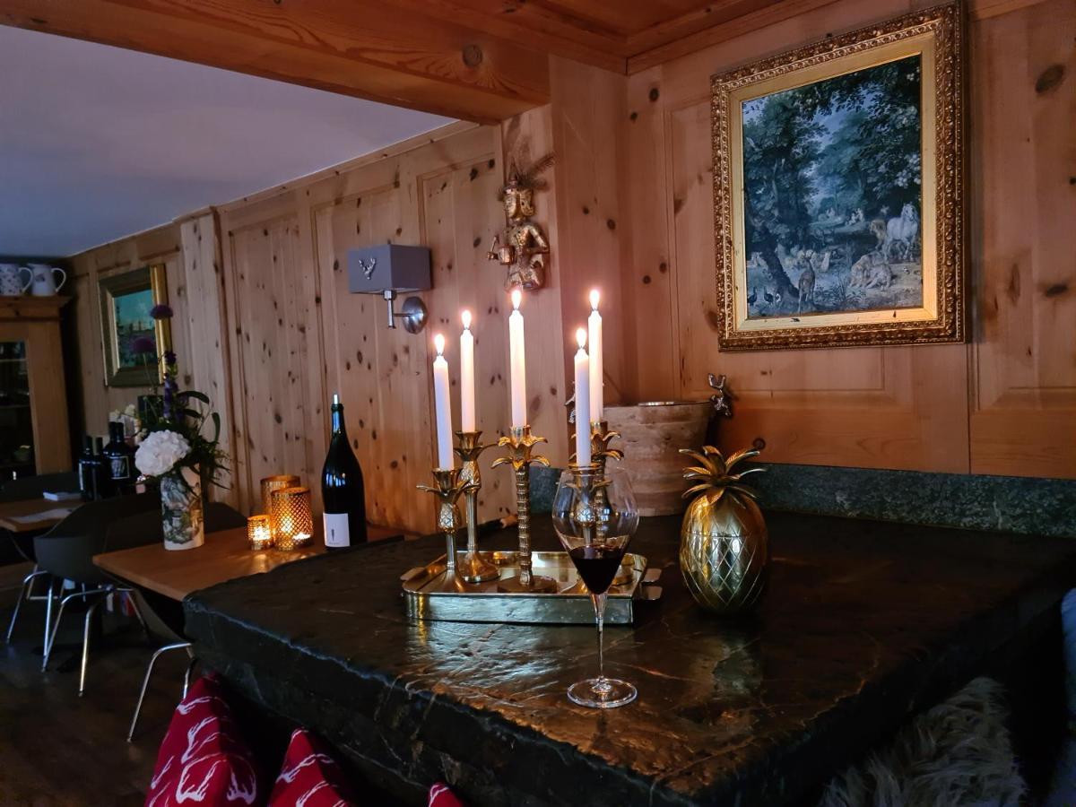 Chesa Prema Bed & Breakfast - Restaurant Disentis Buitenkant foto
