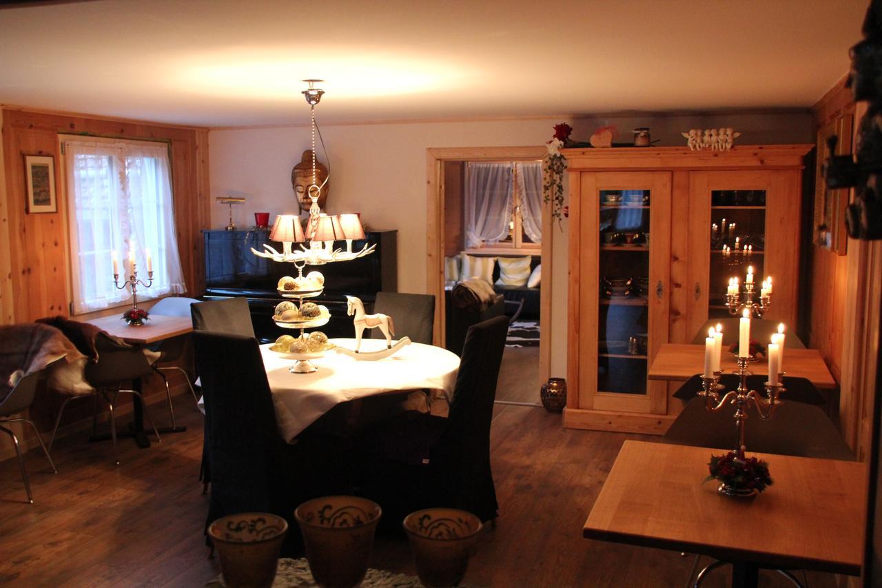 Chesa Prema Bed & Breakfast - Restaurant Disentis Buitenkant foto